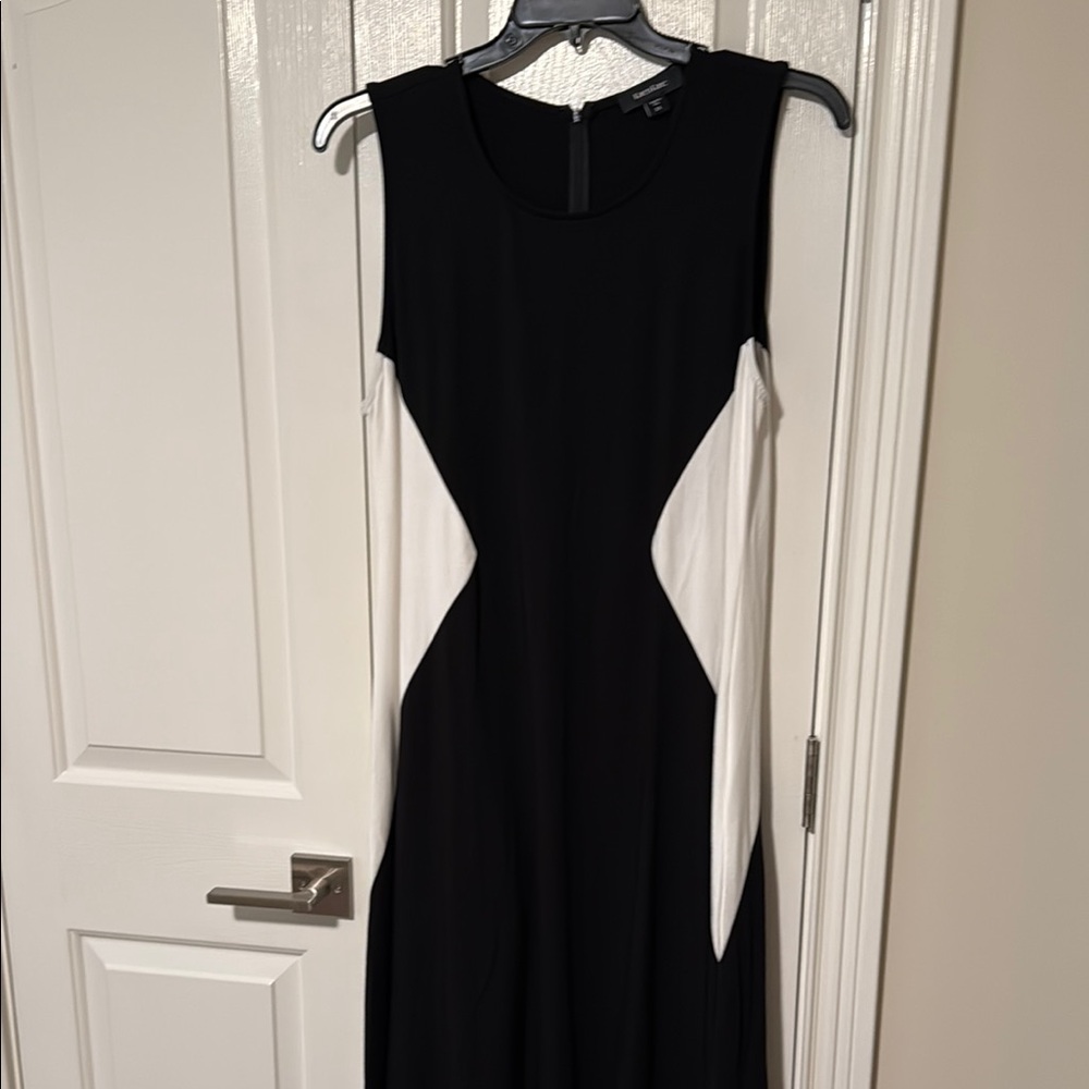 Karen Kane Black and White Geometric Midi Dress